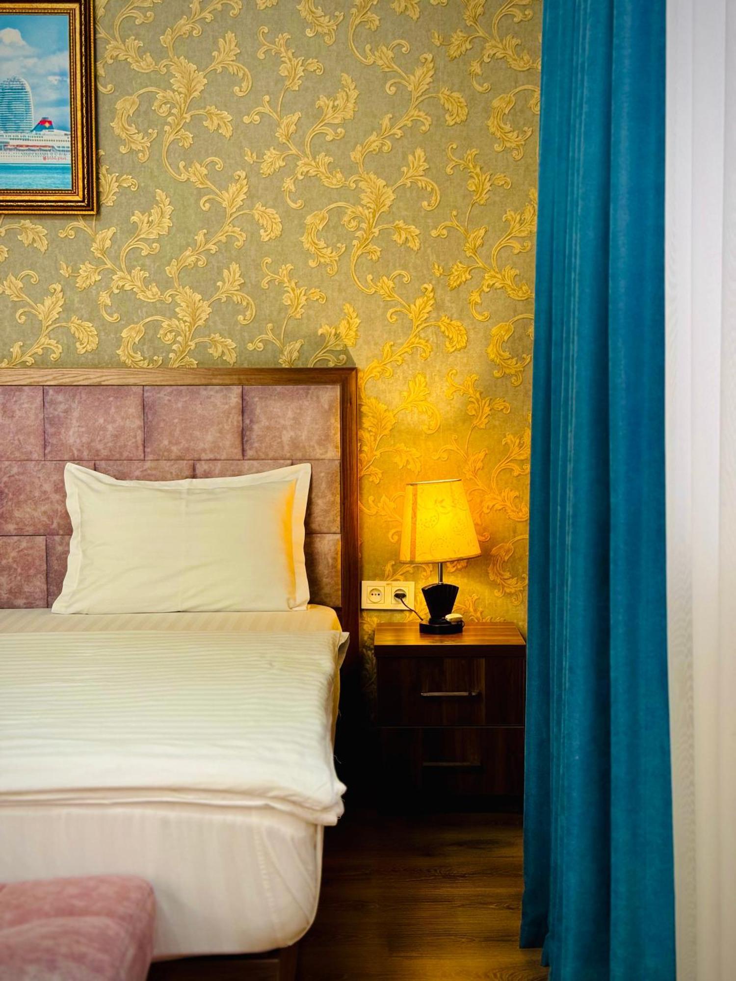 Ark Billur Halal Hotel Tashkent Bagian luar foto
